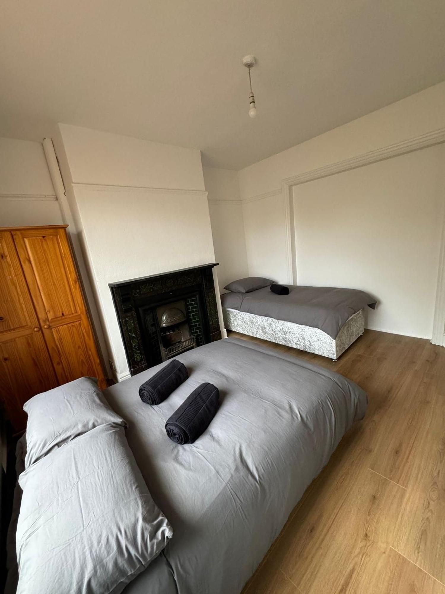 Very Nice Triple Room At 2 Iveragh Rd-5 Dublin Exterior foto